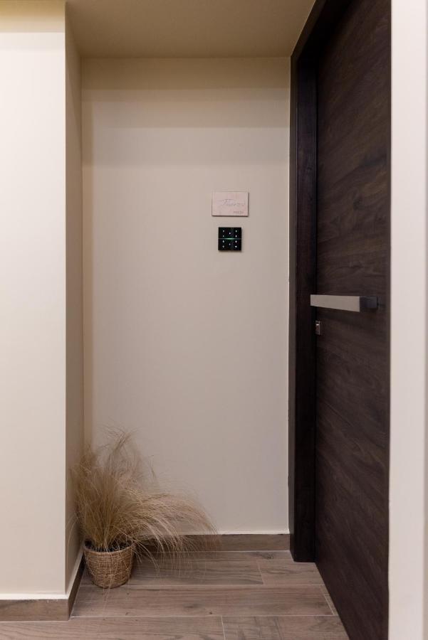 Minos By Agora Luxury Apartments In The Heart Of Heraklion Exterior foto